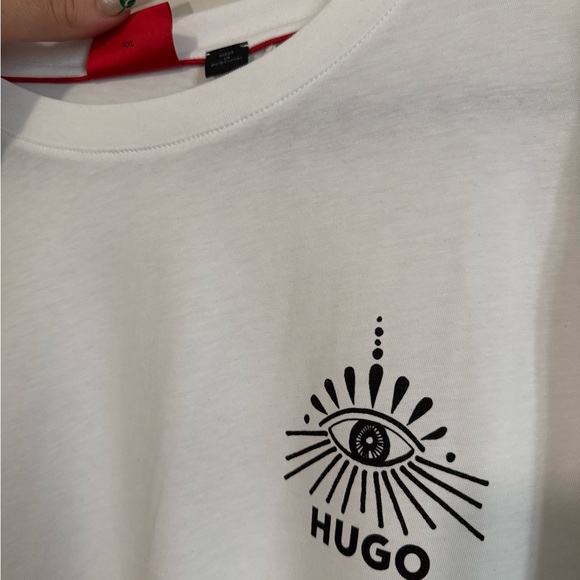 HUGO White Graphic T-Shirt - Picture 3 of 4